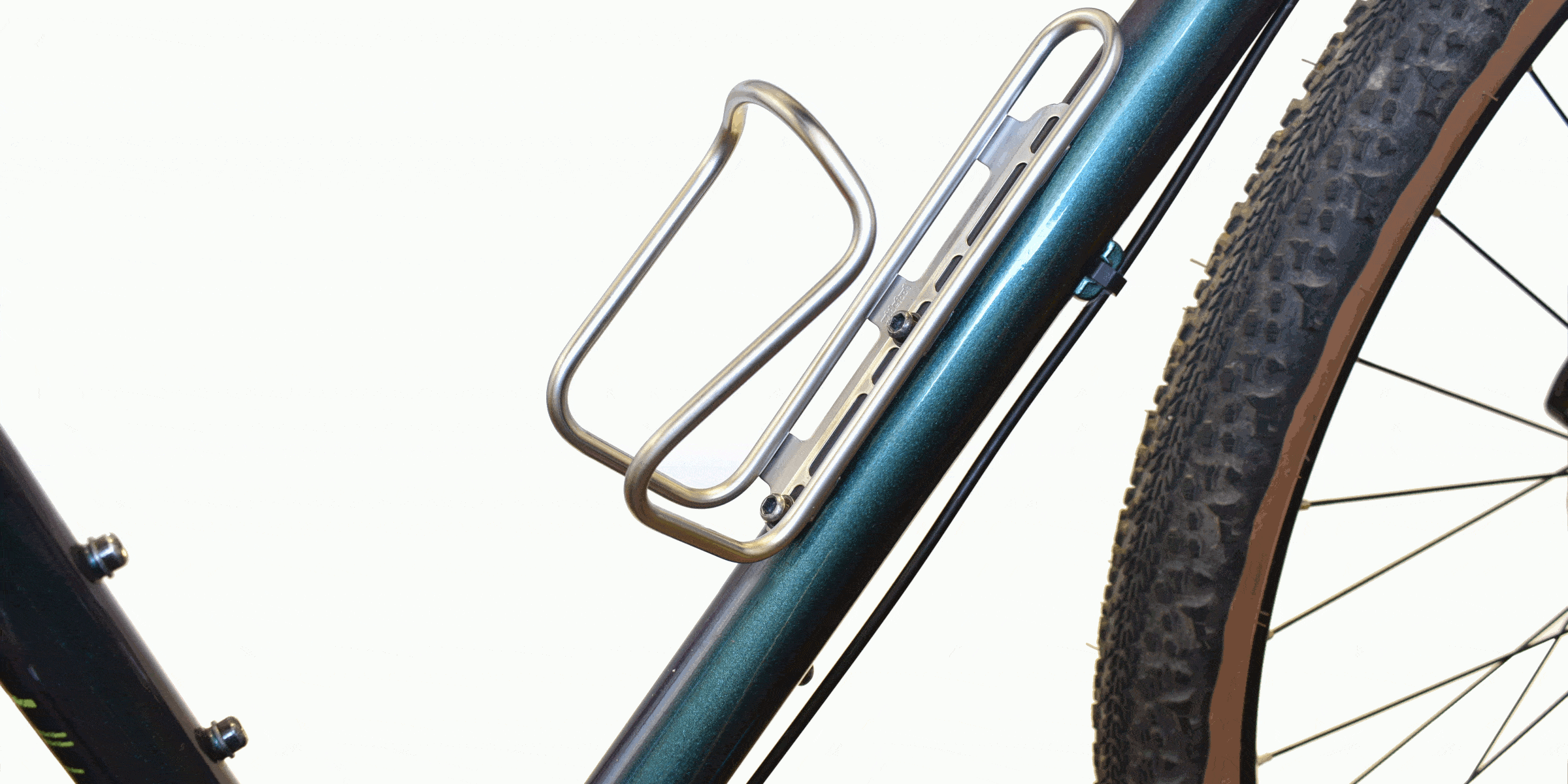 Animation of Widefoot StoutCage Bolting to Different Positions on Bike Down Tube